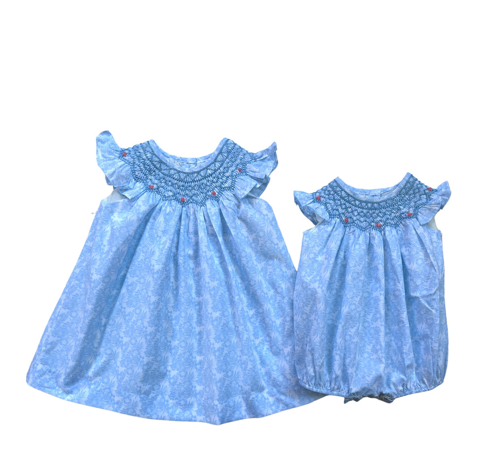Abito da cerimonia blu cobalto in lino con pieghe verticali e volant - La Sartoria dei Piccoli Abito da cerimonia blu cobalto in lino con pieghe verticali e volant - La Sartoria dei Piccoli